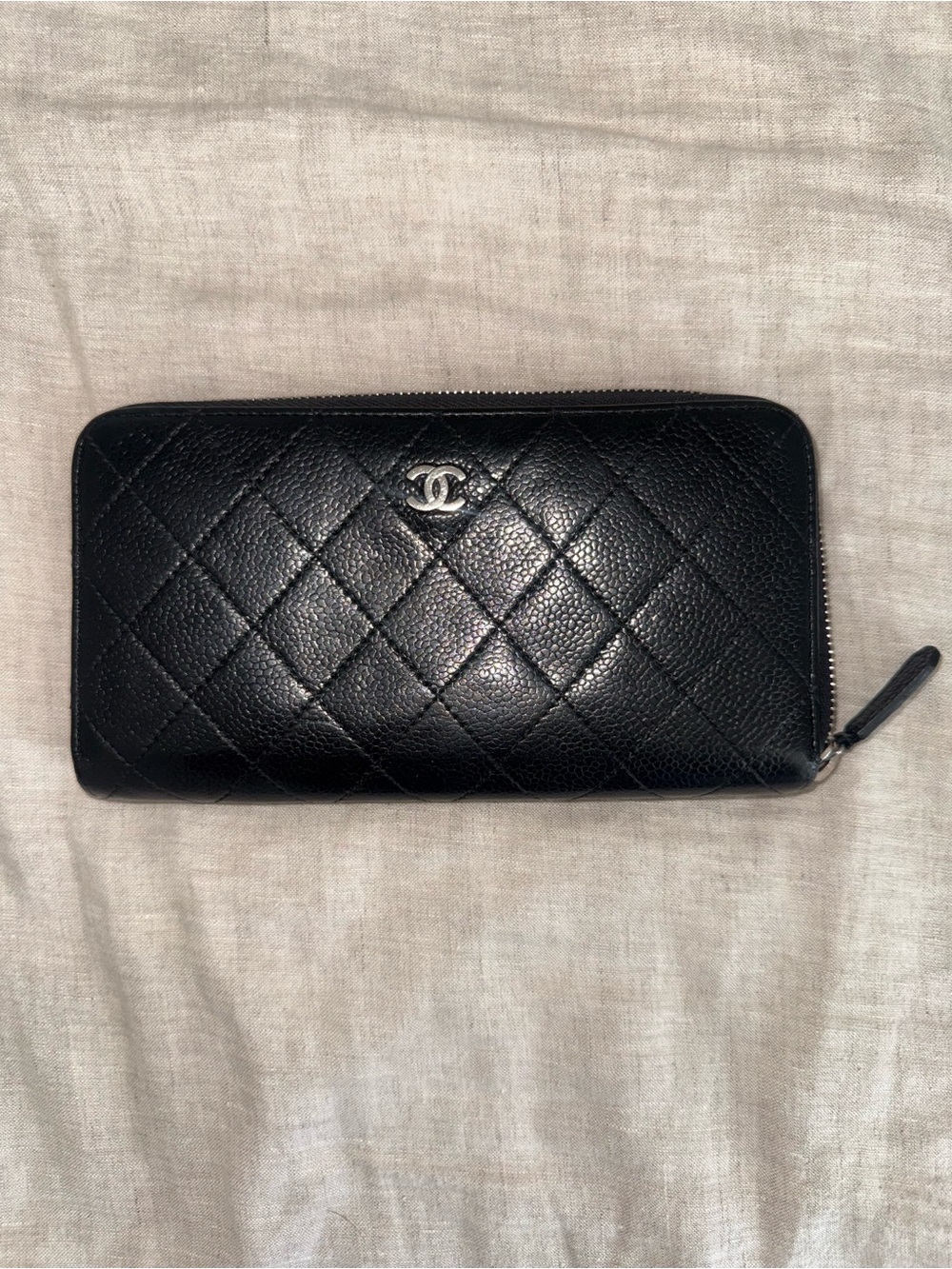 CHANEL Black zip wallet